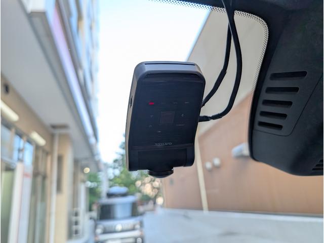 ＸＣ４０リチャージ リチャージ　アルティメットシングルモーター　ワンオーナー　ＣＡＲＲＯ認定１年保証　　前後ドラレコ　ＥＴＣ　全周囲カメラ　クリアランスソナー　オートクルーズコントロール　パワーシート　サンルーフ（8枚目）