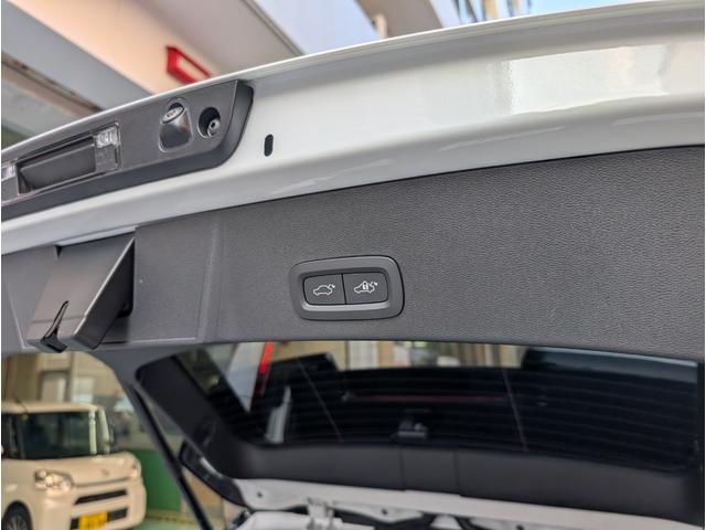 ＸＣ４０リチャージ リチャージ　アルティメットシングルモーター　ワンオーナー　ＣＡＲＲＯ認定１年保証　　前後ドラレコ　ＥＴＣ　全周囲カメラ　クリアランスソナー　オートクルーズコントロール　パワーシート　サンルーフ（53枚目）