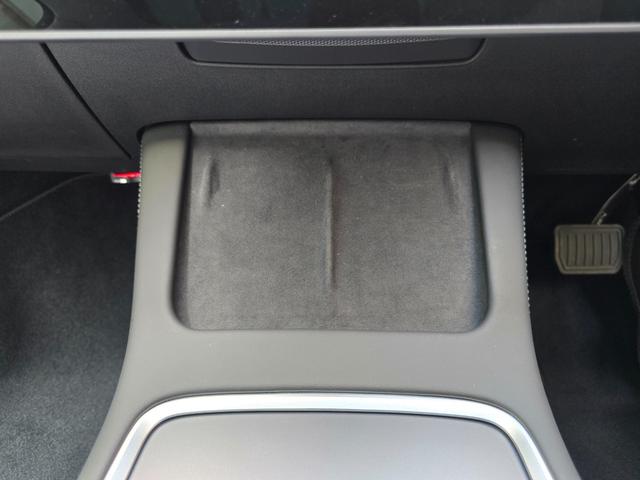 モデル３ 　ＥＴＣ　バックカメラ　サイドカメラ　ＣＶＴ　アルミホイール　Ｂｌｕｅｔｏｏｔｈ　サンルーフ（35枚目）