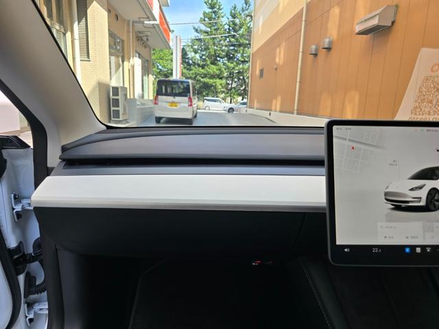 モデル３ 　ＥＴＣ　バックカメラ　サイドカメラ　ＣＶＴ　アルミホイール　Ｂｌｕｅｔｏｏｔｈ　サンルーフ（44枚目）
