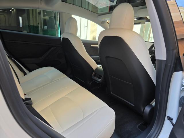 モデル３ 　ＥＴＣ　バックカメラ　サイドカメラ　ＣＶＴ　アルミホイール　Ｂｌｕｅｔｏｏｔｈ　サンルーフ（48枚目）