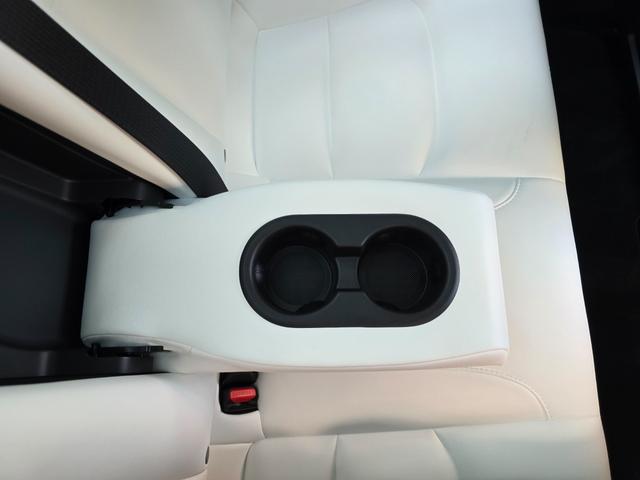 モデル３ 　ＥＴＣ　バックカメラ　サイドカメラ　ＣＶＴ　アルミホイール　Ｂｌｕｅｔｏｏｔｈ　サンルーフ（52枚目）