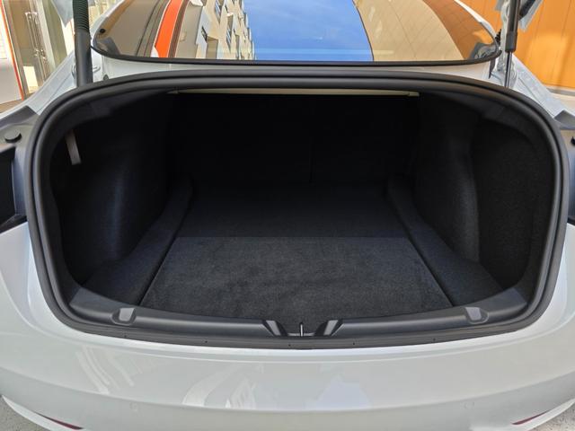 モデル３ 　ＥＴＣ　バックカメラ　サイドカメラ　ＣＶＴ　アルミホイール　Ｂｌｕｅｔｏｏｔｈ　サンルーフ（58枚目）