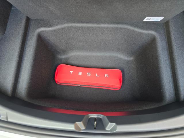 モデル３ 　ＥＴＣ　バックカメラ　サイドカメラ　ＣＶＴ　アルミホイール　Ｂｌｕｅｔｏｏｔｈ　サンルーフ（60枚目）