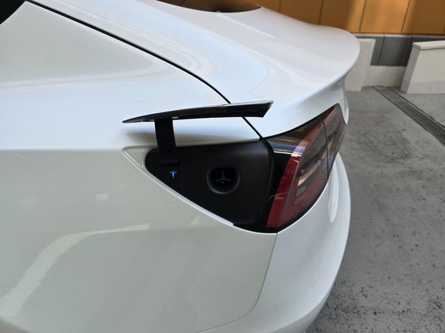 モデル３ 　ＥＴＣ　バックカメラ　サイドカメラ　ＣＶＴ　アルミホイール　Ｂｌｕｅｔｏｏｔｈ　サンルーフ（63枚目）
