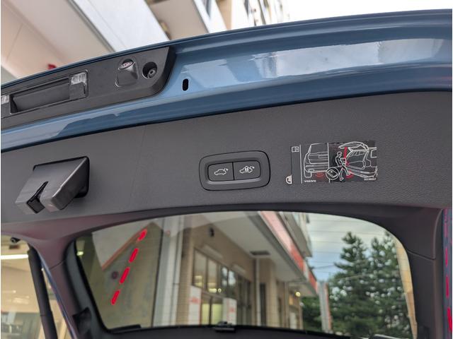 Ｃ４０リチャージ リチャージ　ツイン　４ＷＤ　ドライブレコーダー　全周囲カメラ　オートクルーズコントロール　パワーシート　衝突被害軽減システム　サンルーフ　ナビ　ＬＥＤヘッドランプ　アルミホイール　シートヒーター　ＣＶＴ　盗難防止システム（45枚目）