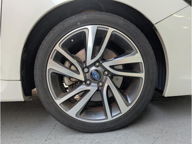 レヴォーグ １．６ＧＴ－Ｓアイサイト　４ＷＤ　ＥＴＣ　バックカメラ　ナビ　ＴＶ　オートクルーズコントロール　レーンアシスト　衝突被害軽減システム　アルミホイール　オートライト　ＬＥＤヘッドランプ　パワーシート　スマートキー　電動格納ミラー（5枚目）