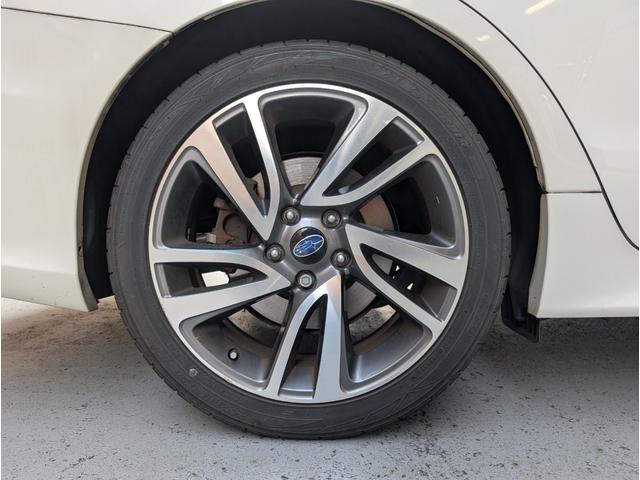 レヴォーグ １．６ＧＴ－Ｓアイサイト　４ＷＤ　ＥＴＣ　バックカメラ　ナビ　ＴＶ　オートクルーズコントロール　レーンアシスト　衝突被害軽減システム　アルミホイール　オートライト　ＬＥＤヘッドランプ　パワーシート　スマートキー　電動格納ミラー（19枚目）