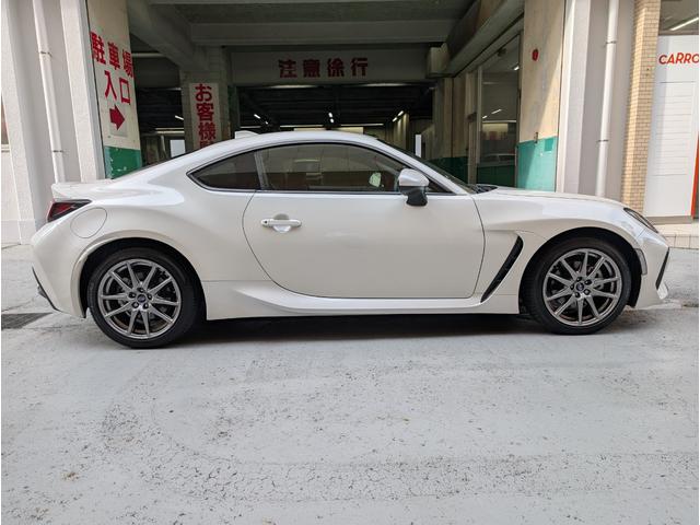 ＢＲＺ Ｒ　ドライブレコーダー　クリアランスソナー　オートクルーズコントロール　衝突被害軽減システム　ＡＴ　オートライト　ＬＥＤヘッドランプ　スマートキー　電動格納ミラー　盗難防止システム　衝突安全ボディ　ＡＢＳ（19枚目）