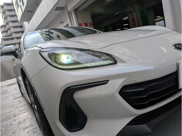 ＢＲＺ Ｒ　ドライブレコーダー　クリアランスソナー　オートクルーズコントロール　衝突被害軽減システム　ＡＴ　オートライト　ＬＥＤヘッドランプ　スマートキー　電動格納ミラー　盗難防止システム　衝突安全ボディ　ＡＢＳ（30枚目）