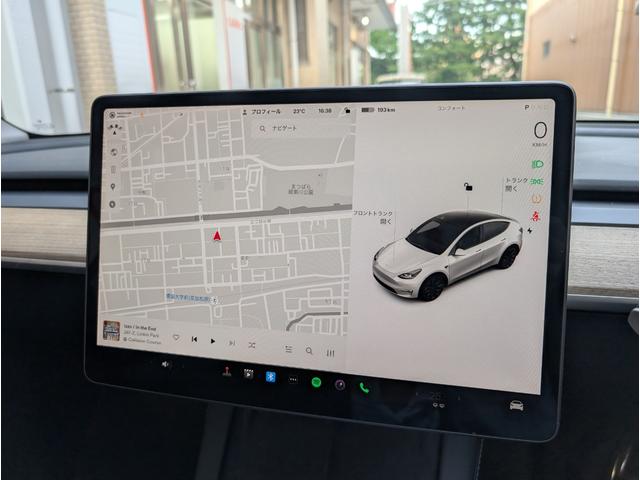 モデルＹ ベースグレード　バックカメラ　サイドカメラ　クリアランスソナー　パワーシート　サンルーフ　ナビ　ＣＶＴ　Ｂｌｕｅｔｏｏｔｈ　ＡＢＳ　ＥＳＣ　エアコン　パワーステアリング（5枚目）