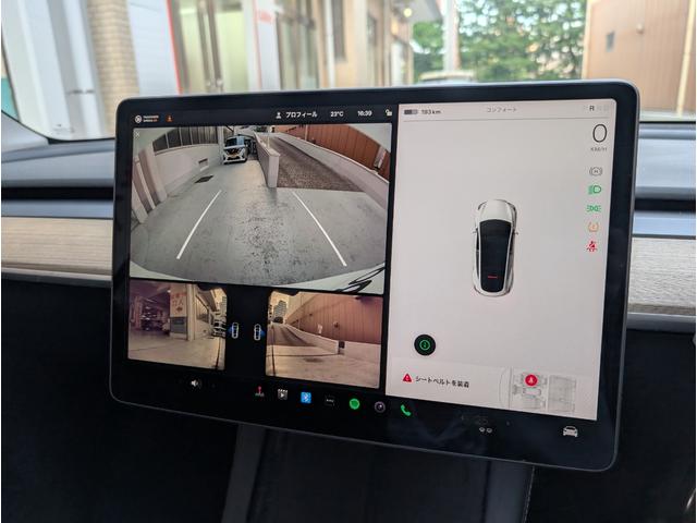 モデルＹ ベースグレード　バックカメラ　サイドカメラ　クリアランスソナー　パワーシート　サンルーフ　ナビ　ＣＶＴ　Ｂｌｕｅｔｏｏｔｈ　ＡＢＳ　ＥＳＣ　エアコン　パワーステアリング（6枚目）