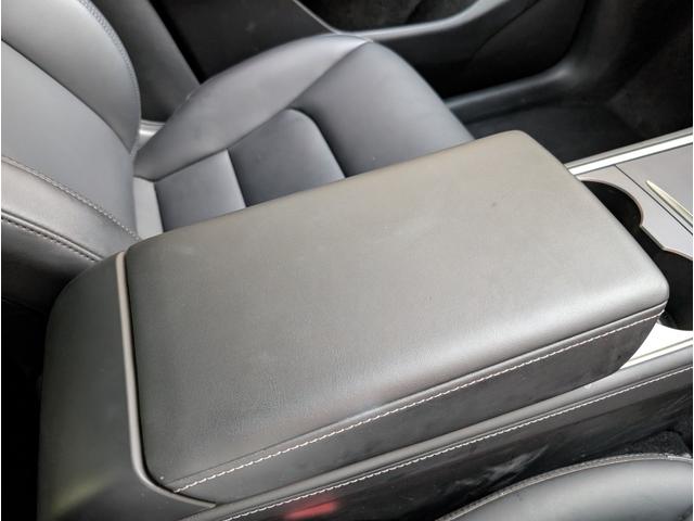 モデルＹ ベースグレード　バックカメラ　サイドカメラ　クリアランスソナー　パワーシート　サンルーフ　ナビ　ＣＶＴ　Ｂｌｕｅｔｏｏｔｈ　ＡＢＳ　ＥＳＣ　エアコン　パワーステアリング（45枚目）
