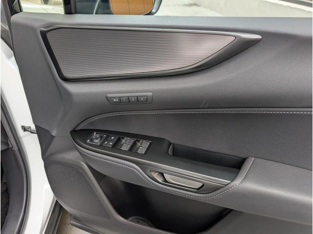 ＮＸ ＮＸ３５０ｈ　Ｆスポーツ　全周囲カメラ　クリアランスソナー　オートクルーズコントロール　レーンアシスト　パワーシート　衝突被害軽減システム　ナビ　ＴＶ　オートマチックハイビーム　オートライト　ＬＥＤヘッドランプ　電動リアゲート（11枚目）
