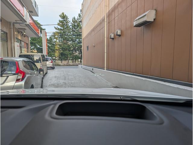 ＮＸ ＮＸ３５０ｈ　Ｆスポーツ　全周囲カメラ　クリアランスソナー　オートクルーズコントロール　レーンアシスト　パワーシート　衝突被害軽減システム　ナビ　ＴＶ　オートマチックハイビーム　オートライト　ＬＥＤヘッドランプ　電動リアゲート（36枚目）
