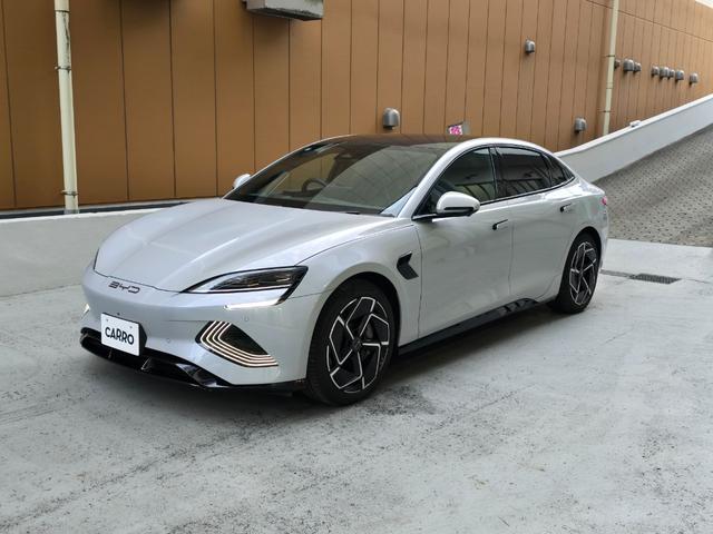 シール ベースグレード　保証継承　ワンオーナー　禁煙車　ガラスル－フ　ＣａｒＰｌａｙ対応　全周囲カメラ　レザーシート　アダプティブクルーズコントロール　純正ナビゲーション（11枚目）