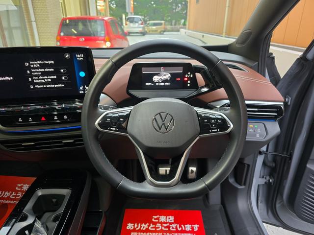 ID.4 プロ 新車保証継承 記録簿付 スペアキー付 CarPlay ドライブレコーダー ETC 360度カメラ アダプティブコントロール パノラマガラスルーフ オートライト アルミホイール シートヒーター CVT(3枚目)