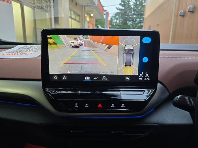 ID.4 プロ 新車保証継承 記録簿付 スペアキー付 CarPlay ドライブレコーダー ETC 360度カメラ アダプティブコントロール パノラマガラスルーフ オートライト アルミホイール シートヒーター CVT(4枚目)