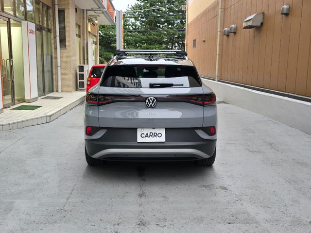 ID.4 プロ 新車保証継承 記録簿付 スペアキー付 CarPlay ドライブレコーダー ETC 360度カメラ アダプティブコントロール パノラマガラスルーフ オートライト アルミホイール シートヒーター CVT(17枚目)