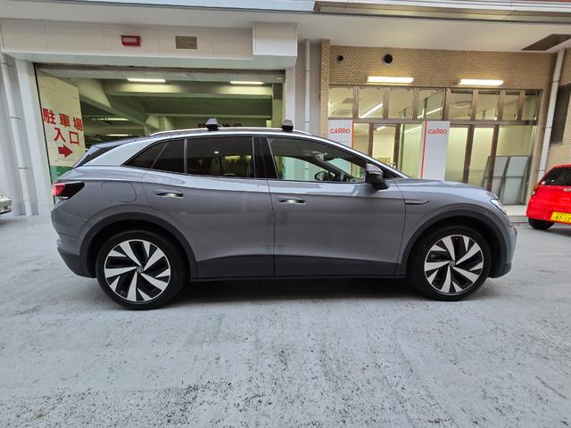 ID.4 プロ 新車保証継承 記録簿付 スペアキー付 CarPlay ドライブレコーダー ETC 360度カメラ アダプティブコントロール パノラマガラスルーフ オートライト アルミホイール シートヒーター CVT(19枚目)