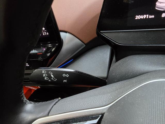ID.4 プロ 新車保証継承 記録簿付 スペアキー付 CarPlay ドライブレコーダー ETC 360度カメラ アダプティブコントロール パノラマガラスルーフ オートライト アルミホイール シートヒーター CVT(23枚目)