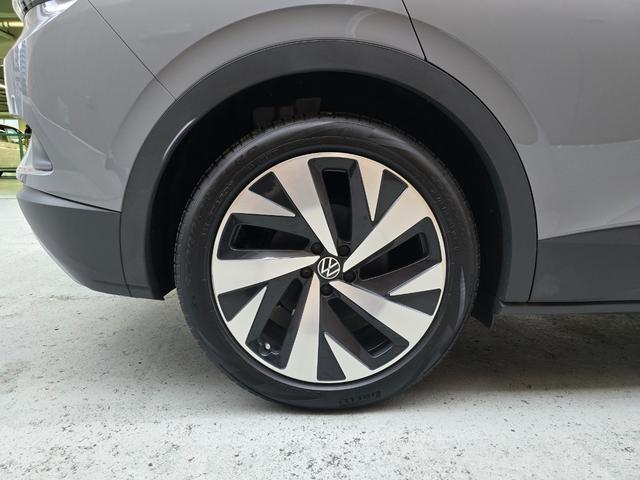 ID.4 プロ 新車保証継承 記録簿付 スペアキー付 CarPlay ドライブレコーダー ETC 360度カメラ アダプティブコントロール パノラマガラスルーフ オートライト アルミホイール シートヒーター CVT(29枚目)