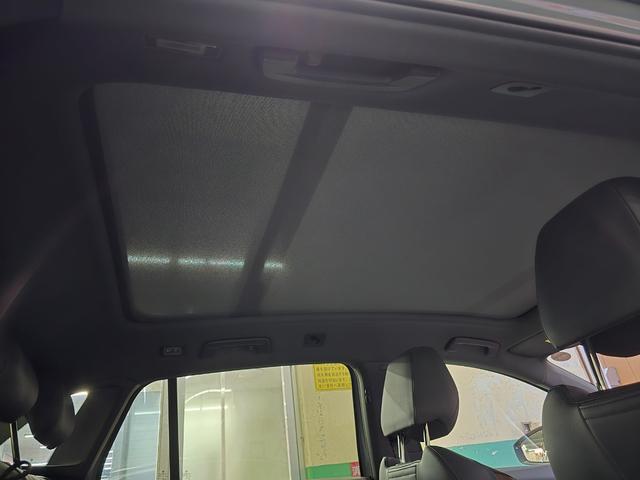 ID.4 プロ 新車保証継承 記録簿付 スペアキー付 CarPlay ドライブレコーダー ETC 360度カメラ アダプティブコントロール パノラマガラスルーフ オートライト アルミホイール シートヒーター CVT(32枚目)