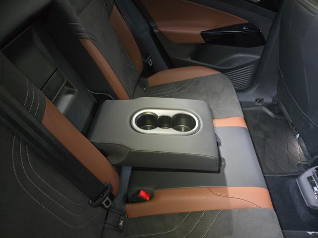 ID.4 プロ 新車保証継承 記録簿付 スペアキー付 CarPlay ドライブレコーダー ETC 360度カメラ アダプティブコントロール パノラマガラスルーフ オートライト アルミホイール シートヒーター CVT(40枚目)