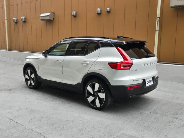 ＸＣ４０リチャージ リチャージ　アルティメットツインモーター　新車保証継承　ＯＰ純正２０インチホイール　ｈａｒｍａｎ／ｋａｒｄｏｎ　ワンオーナー　記録簿付　スペアキー付　４ＷＤ　ＥＴＣ　全周囲カメラ　アダプティブクルコン　サンルーフ　ＡｐｐｌｅＣａｒＰｌａｙ（18枚目）