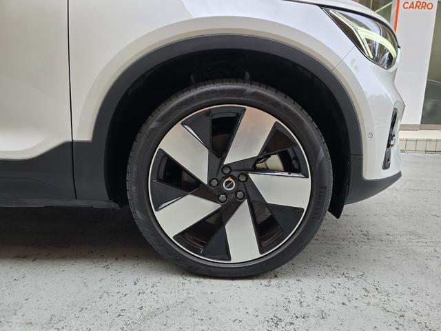 ＸＣ４０リチャージ リチャージ　アルティメットツインモーター　新車保証継承　ＯＰ純正２０インチホイール　ｈａｒｍａｎ／ｋａｒｄｏｎ　ワンオーナー　記録簿付　スペアキー付　４ＷＤ　ＥＴＣ　全周囲カメラ　アダプティブクルコン　サンルーフ　ＡｐｐｌｅＣａｒＰｌａｙ（23枚目）