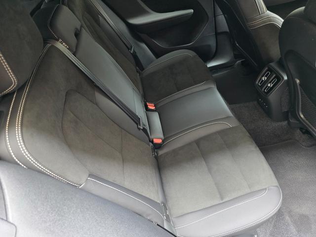 ＸＣ４０リチャージ リチャージ　アルティメットツインモーター　新車保証継承　ＯＰ純正２０インチホイール　ｈａｒｍａｎ／ｋａｒｄｏｎ　ワンオーナー　記録簿付　スペアキー付　４ＷＤ　ＥＴＣ　全周囲カメラ　アダプティブクルコン　サンルーフ　ＡｐｐｌｅＣａｒＰｌａｙ（53枚目）