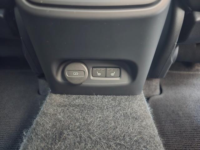 ＸＣ４０リチャージ リチャージ　アルティメットツインモーター　新車保証継承　ＯＰ純正２０インチホイール　ｈａｒｍａｎ／ｋａｒｄｏｎ　ワンオーナー　記録簿付　スペアキー付　４ＷＤ　ＥＴＣ　全周囲カメラ　アダプティブクルコン　サンルーフ　ＡｐｐｌｅＣａｒＰｌａｙ（56枚目）