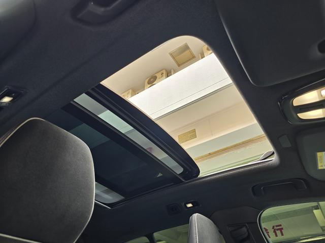 ＸＣ４０リチャージ リチャージ　アルティメットツインモーター　新車保証継承　ＯＰ純正２０インチホイール　ｈａｒｍａｎ／ｋａｒｄｏｎ　ワンオーナー　記録簿付　スペアキー付　４ＷＤ　ＥＴＣ　全周囲カメラ　アダプティブクルコン　サンルーフ　ＡｐｐｌｅＣａｒＰｌａｙ（57枚目）