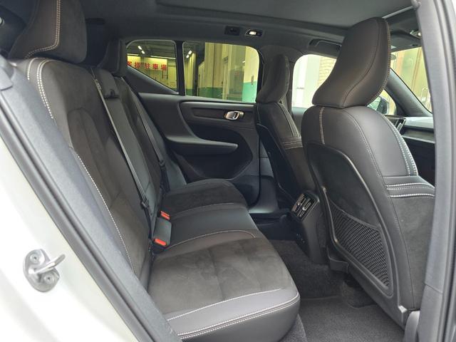 ＸＣ４０リチャージ リチャージ　アルティメットツインモーター　新車保証継承　ＯＰ純正２０インチホイール　ｈａｒｍａｎ／ｋａｒｄｏｎ　ワンオーナー　記録簿付　スペアキー付　４ＷＤ　ＥＴＣ　全周囲カメラ　アダプティブクルコン　サンルーフ　ＡｐｐｌｅＣａｒＰｌａｙ（61枚目）