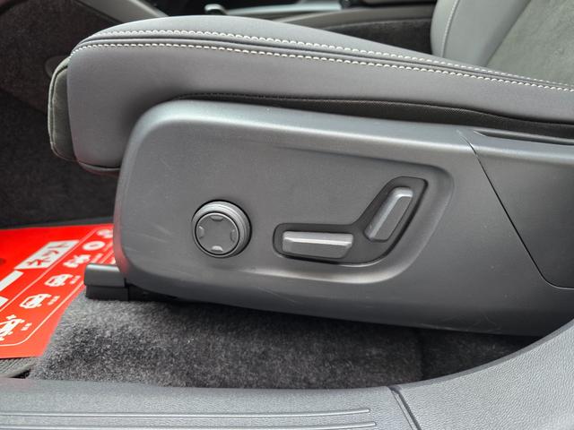 ＸＣ４０リチャージ リチャージ　アルティメットツインモーター　新車保証継承　ＯＰ純正２０インチホイール　ｈａｒｍａｎ／ｋａｒｄｏｎ　ワンオーナー　記録簿付　スペアキー付　４ＷＤ　ＥＴＣ　全周囲カメラ　アダプティブクルコン　サンルーフ　ＡｐｐｌｅＣａｒＰｌａｙ（62枚目）