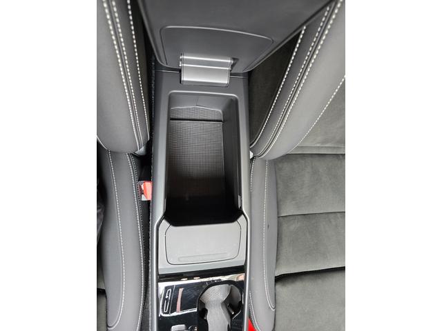 ＸＣ４０リチャージ リチャージ　アルティメットツインモーター　新車保証継承　ＯＰ純正２０インチホイール　ｈａｒｍａｎ／ｋａｒｄｏｎ　ワンオーナー　記録簿付　スペアキー付　４ＷＤ　ＥＴＣ　全周囲カメラ　アダプティブクルコン　サンルーフ　ＡｐｐｌｅＣａｒＰｌａｙ（63枚目）