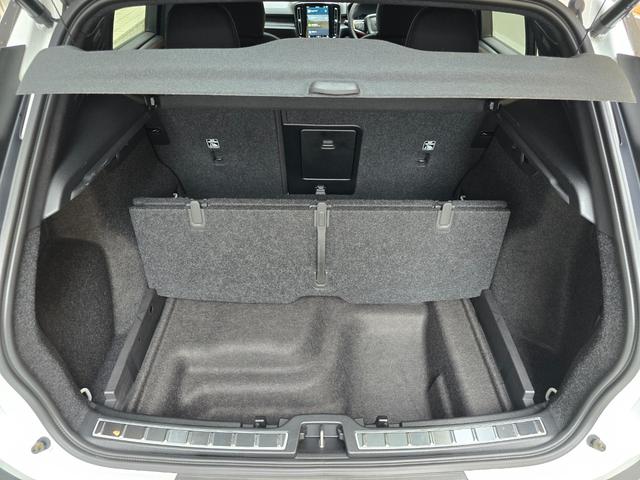 ＸＣ４０リチャージ リチャージ　アルティメットツインモーター　新車保証継承　ＯＰ純正２０インチホイール　ｈａｒｍａｎ／ｋａｒｄｏｎ　ワンオーナー　記録簿付　スペアキー付　４ＷＤ　ＥＴＣ　全周囲カメラ　アダプティブクルコン　サンルーフ　ＡｐｐｌｅＣａｒＰｌａｙ（72枚目）