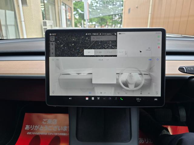 モデル３ ロングレンジ　ＡＷＤ　オートパイロット　ワンオーナー　禁煙車　保証継承　バッテリ保証　ＥＴＣ　パークアシスト　バックカメラ　サイドカメラ（38枚目）
