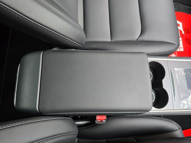 モデル３ ロングレンジ　ＡＷＤ　オートパイロット　ワンオーナー　禁煙車　保証継承　バッテリ保証　ＥＴＣ　パークアシスト　バックカメラ　サイドカメラ（42枚目）