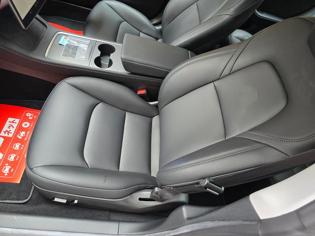 モデル３ ロングレンジ　ＡＷＤ　オートパイロット　ワンオーナー　禁煙車　保証継承　バッテリ保証　ＥＴＣ　パークアシスト　バックカメラ　サイドカメラ（53枚目）