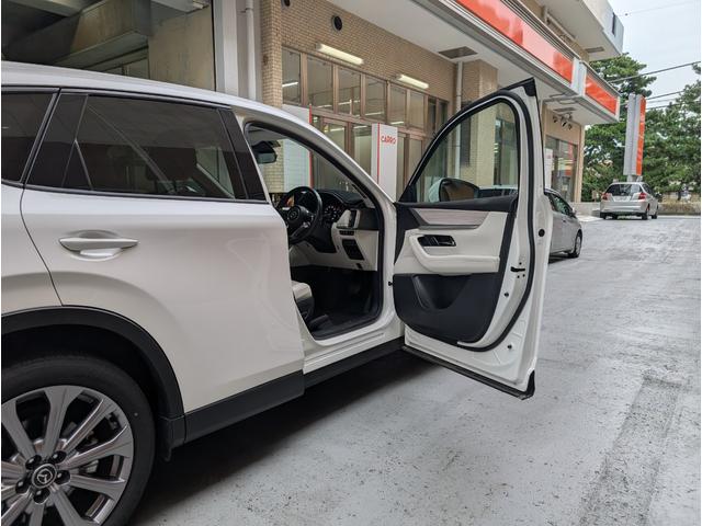 CX-60 XD エクスクルーシブモード 4WD 新車保証継承 記録簿付 スペアキー付 ETC 全周囲カメラ クリアランスソナー オートクルーズコントロール レーンアシスト 衝突被害軽減システム サンルーフ TV オートマチックハイビーム(21枚目)