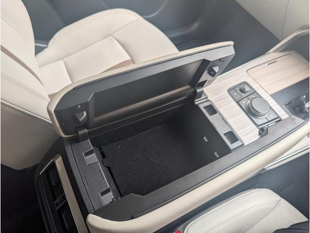 CX-60 XD エクスクルーシブモード 4WD 新車保証継承 記録簿付 スペアキー付 ETC 全周囲カメラ クリアランスソナー オートクルーズコントロール レーンアシスト 衝突被害軽減システム サンルーフ TV オートマチックハイビーム(33枚目)