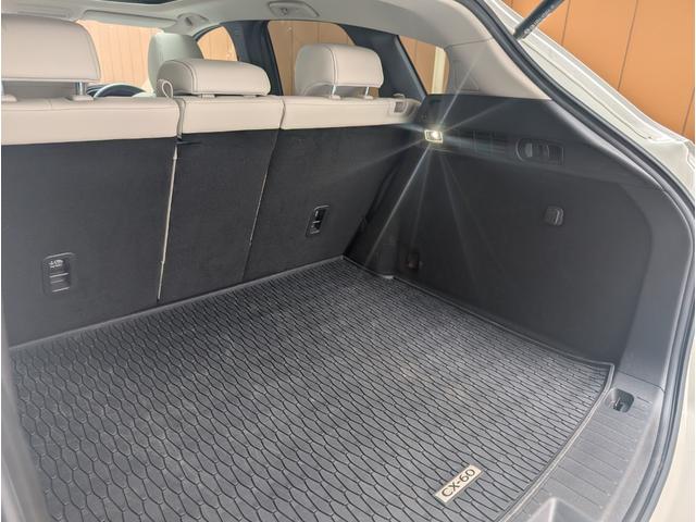 CX-60 XD エクスクルーシブモード 4WD 新車保証継承 記録簿付 スペアキー付 ETC 全周囲カメラ クリアランスソナー オートクルーズコントロール レーンアシスト 衝突被害軽減システム サンルーフ TV オートマチックハイビーム(58枚目)