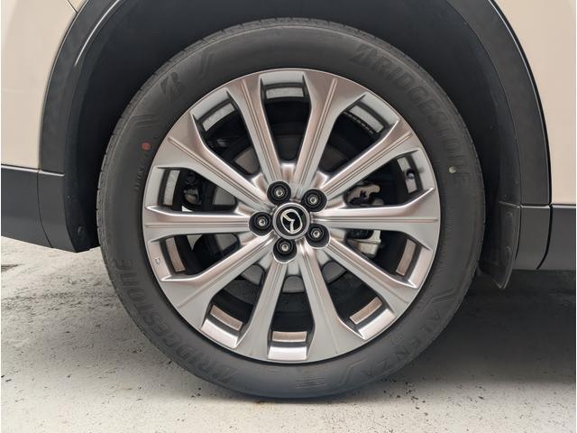 CX-60 XD エクスクルーシブモード 4WD 新車保証継承 記録簿付 スペアキー付 ETC 全周囲カメラ クリアランスソナー オートクルーズコントロール レーンアシスト 衝突被害軽減システム サンルーフ TV オートマチックハイビーム(66枚目)