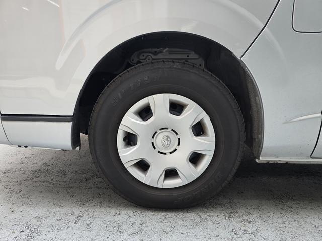 ハイエースワゴン グランドキャビン スーパーロング 令和7年式 10人乗り 片側電動スライドドア 全周囲カメラ スペアキー有 フルセグTV AppleCarPlay ETC 純正ホイール ワンオーナー 新車保証継承 記録簿(28枚目)