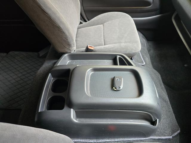 ハイエースワゴン グランドキャビン スーパーロング 令和7年式 10人乗り 片側電動スライドドア 全周囲カメラ スペアキー有 フルセグTV AppleCarPlay ETC 純正ホイール ワンオーナー 新車保証継承 記録簿(33枚目)