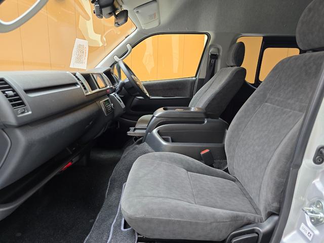 ハイエースワゴン グランドキャビン スーパーロング 令和7年式 10人乗り 片側電動スライドドア 全周囲カメラ スペアキー有 フルセグTV AppleCarPlay ETC 純正ホイール ワンオーナー 新車保証継承 記録簿(37枚目)