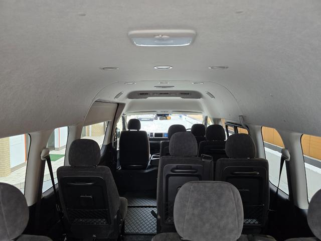 ハイエースワゴン グランドキャビン スーパーロング 令和7年式 10人乗り 片側電動スライドドア 全周囲カメラ スペアキー有 フルセグTV AppleCarPlay ETC 純正ホイール ワンオーナー 新車保証継承 記録簿(43枚目)