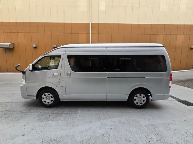 ハイエースワゴン グランドキャビン スーパーロング 令和7年式 10人乗り 片側電動スライドドア 全周囲カメラ スペアキー有 フルセグTV AppleCarPlay ETC 純正ホイール ワンオーナー 新車保証継承 記録簿(44枚目)