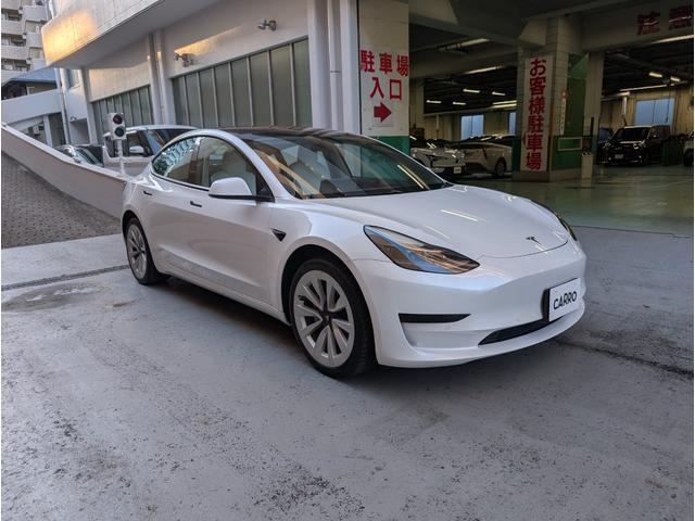 モデル３ スタンダードレンジプラス　バックカメラ　サイドカメラ　ナビ　クリアランスソナー　オートクルーズコントロール　パワーシート　ＣＶＴ　アルミホイール　ＡＢＳ　エアコン　パワーウィンドウ　運転席エアバッグ　助手席エアバッグ（8枚目）